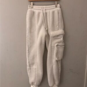 Adidas x Ivy Park ICY PARK Sherpa Cargo Joggers in white, size XS.